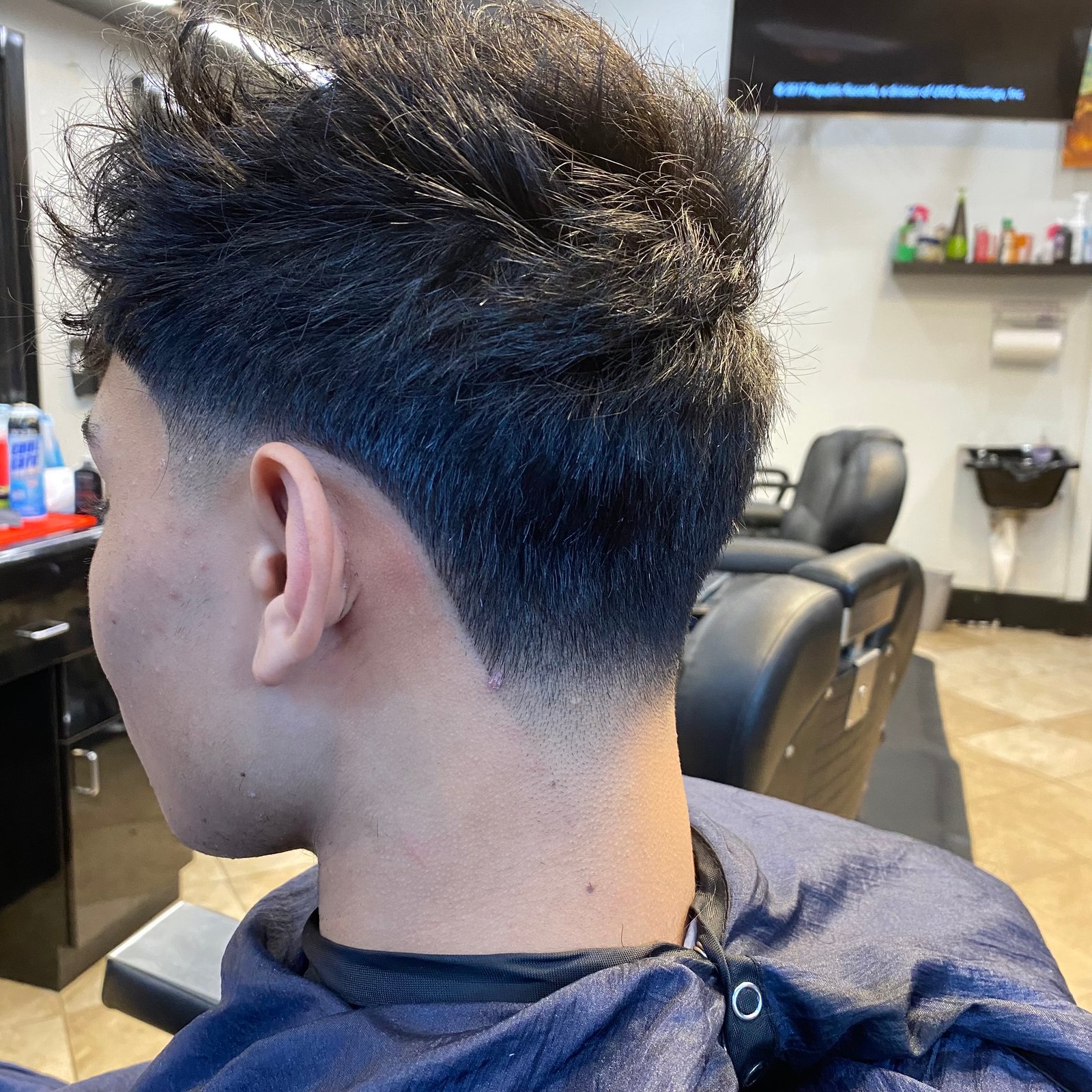 Beard shape-up with razor finish
