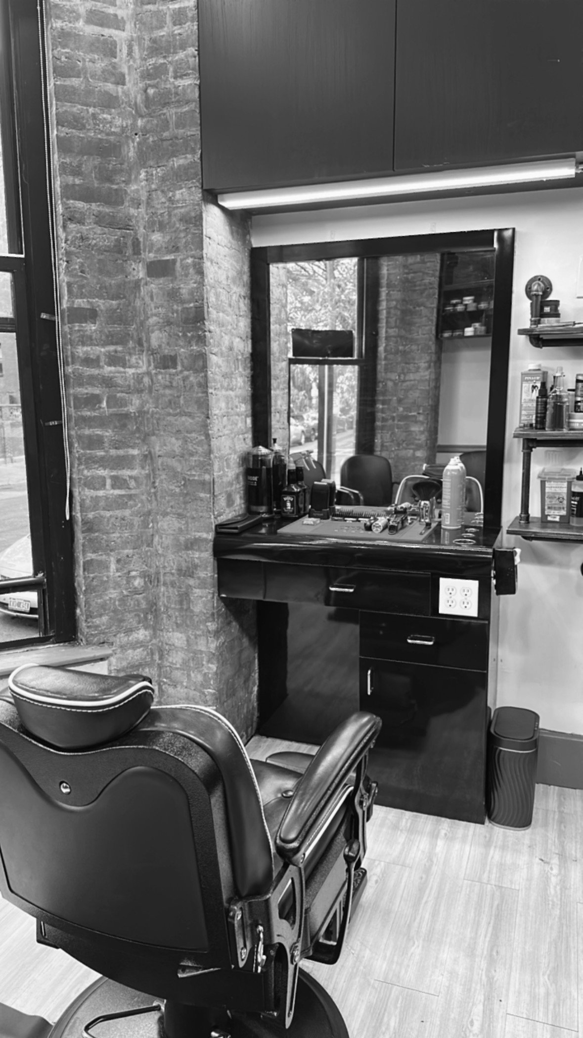 Inside ANFA Barber Shop