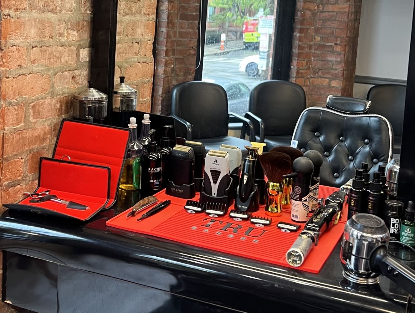 Inside ANFA Barber Shop